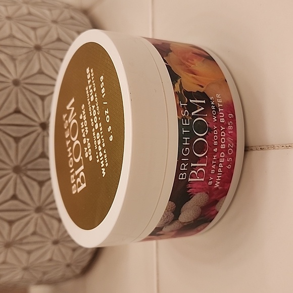 Bath and Body Works - Brightest Bloom - Picture 7 of 8